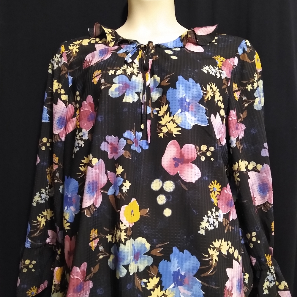 Ava & Viv Multicolored Long Sleeves Pullover Blouse -- Final Price